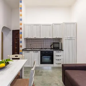 Gelso Complex And Flat By Napoliapartments Appartamento